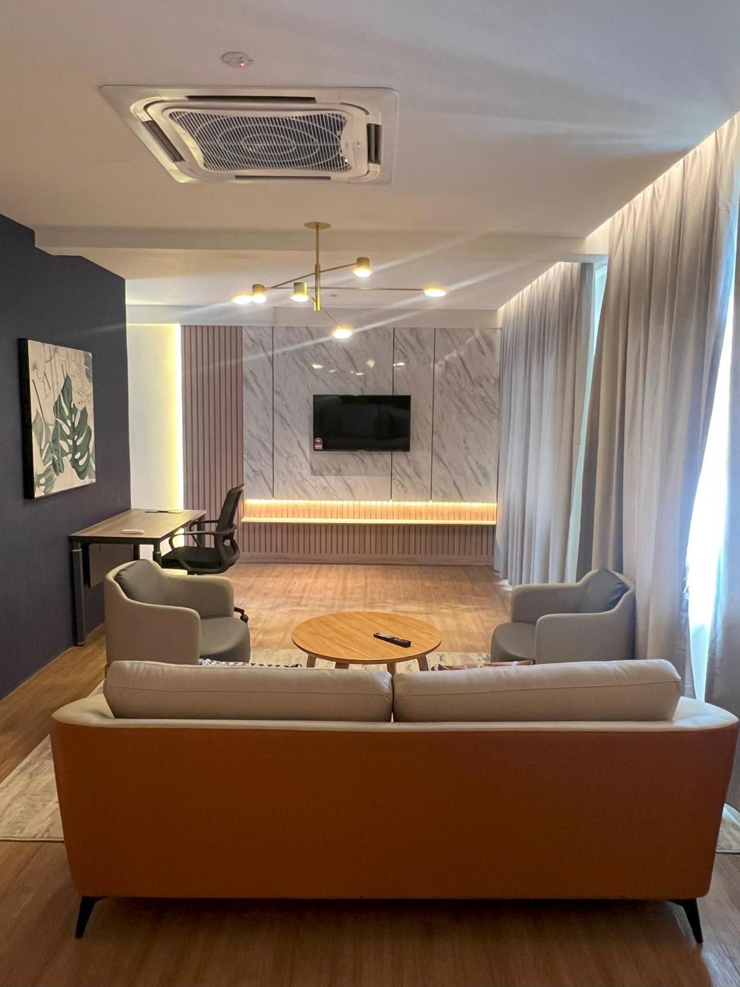 קואלה לומפור Urban Living Residence מראה חיצוני תמונה